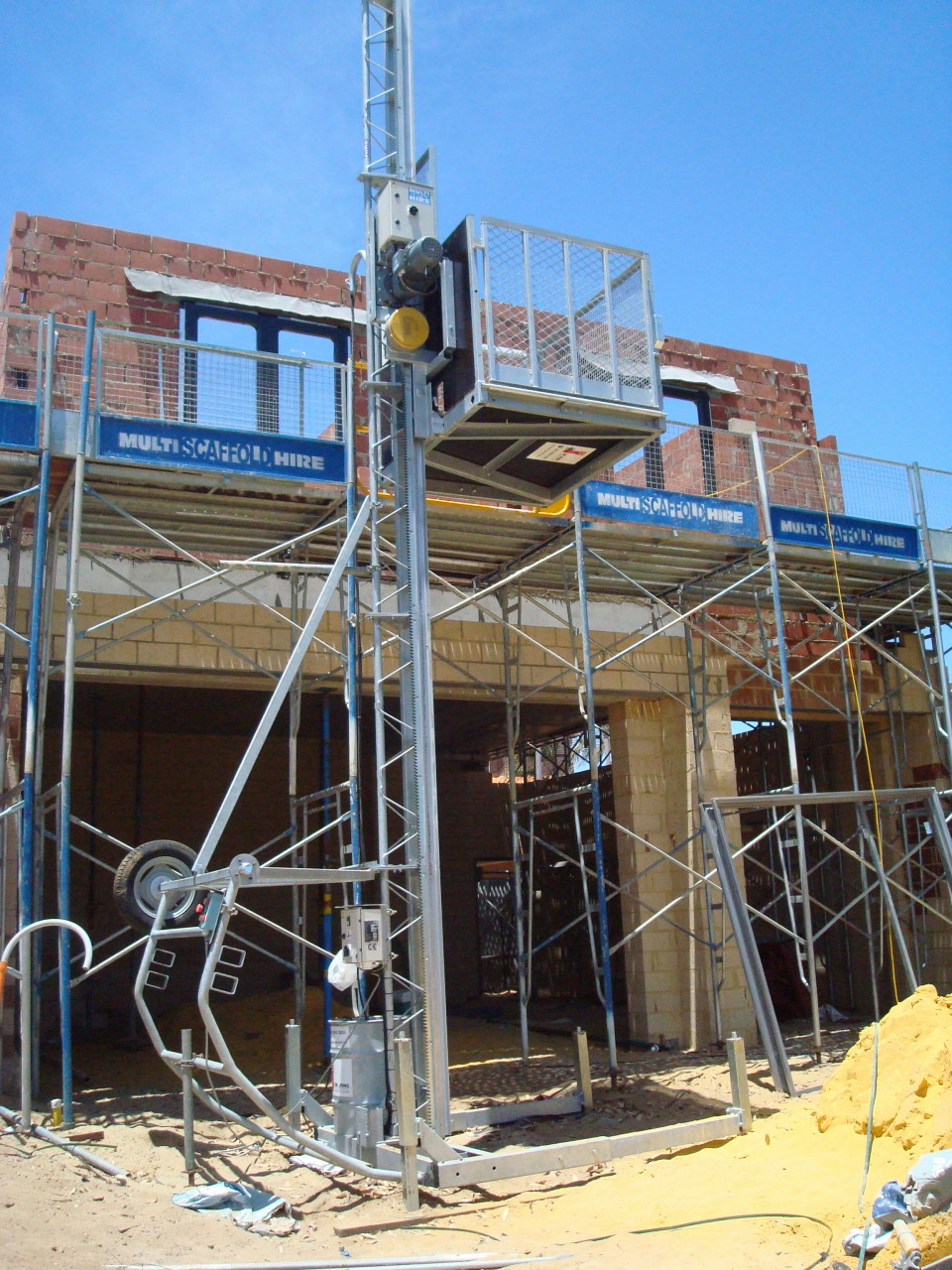 AT30KL 300KG Materials Hoist De Jong Hoists (Aus)