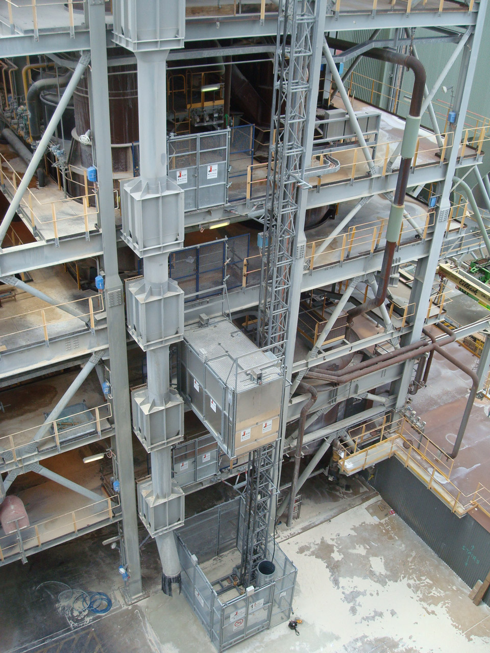 PT1500 1500KG Man & Materials Hoist De Jong Hoists (Aus)